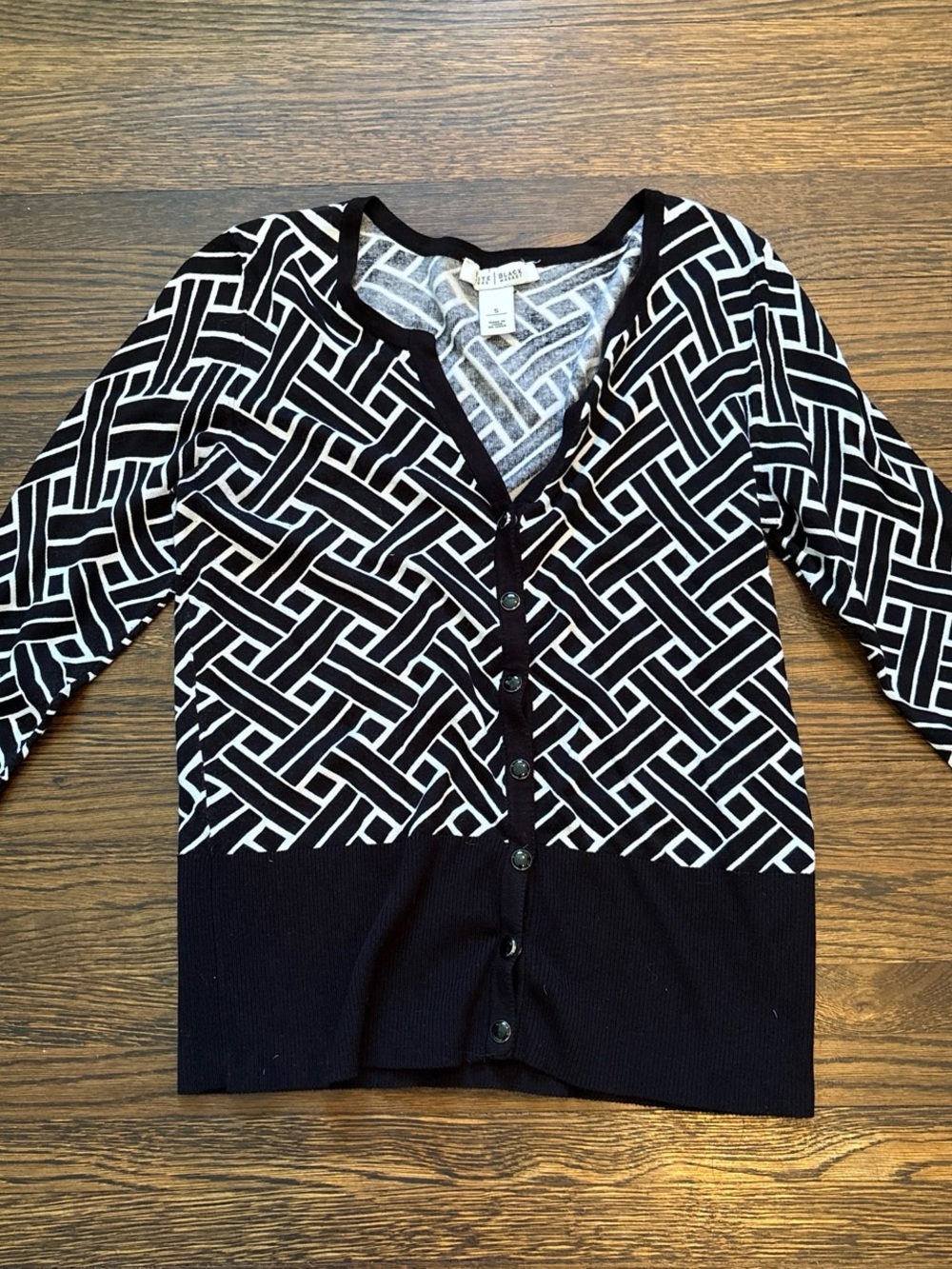 White House Black Market Black & White Geometric Snap front  Cardigan